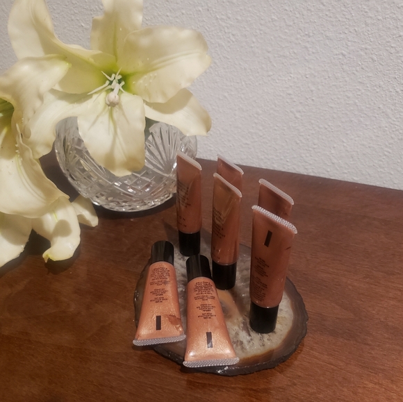 NEW, 5pc Avon BRONZE Pefectly Portable Lip Gloss - Picture 2 of 3